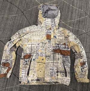 Bonfire Flare Japanese newspaper/paper print Ski jacket! Sz M